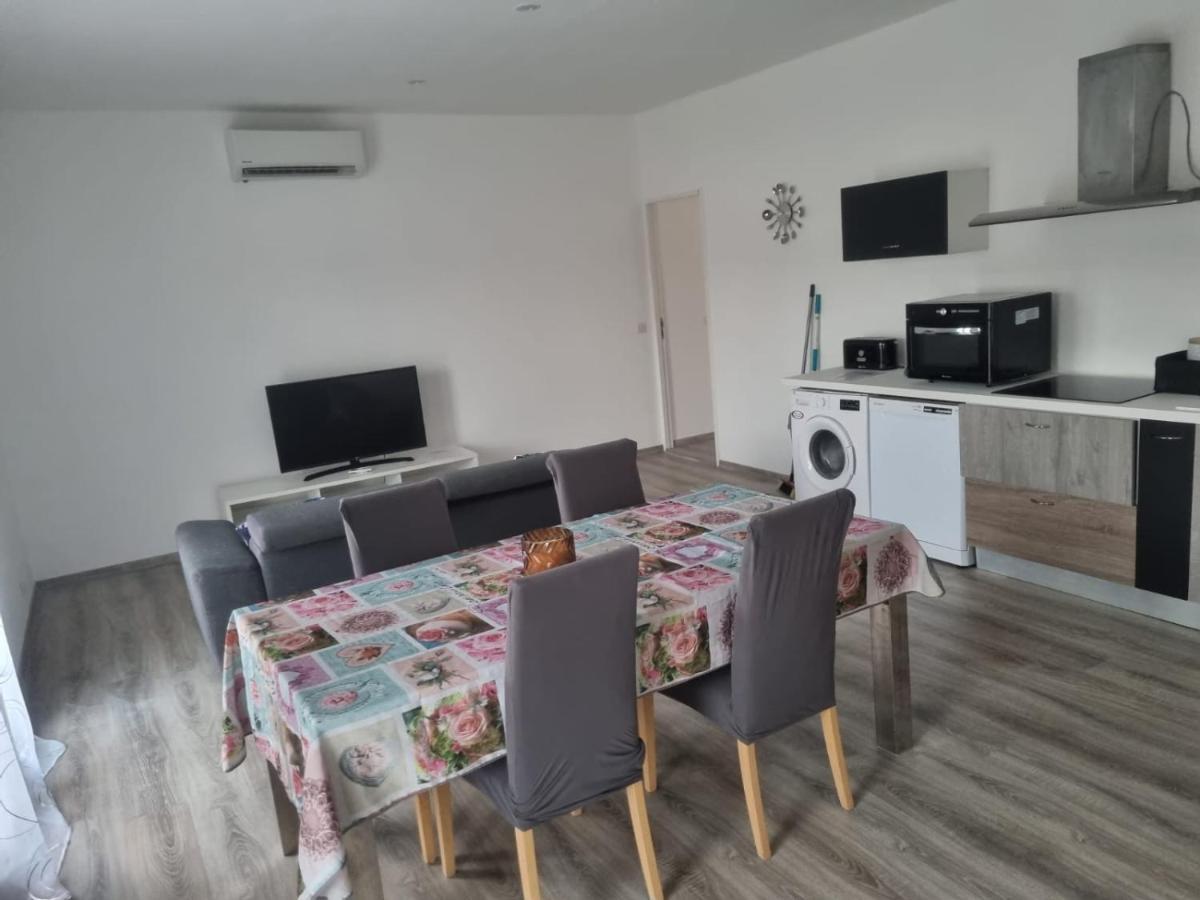 Appartement Sejour , Cure Cransac Au 1Er Etage 2 Nuits Minimum Exterior photo
